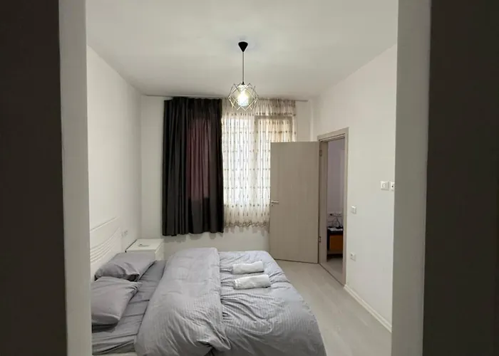 Maisonnova Deluxe 2 Tirana