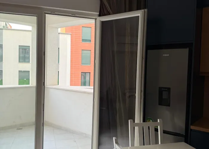 Maisonnova Deluxe 2 * Tirana