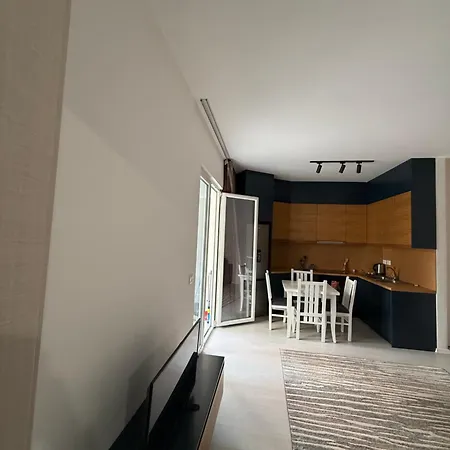 Maisonnova Deluxe 2 Tirana