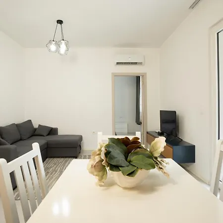 Maisonnova Deluxe 2