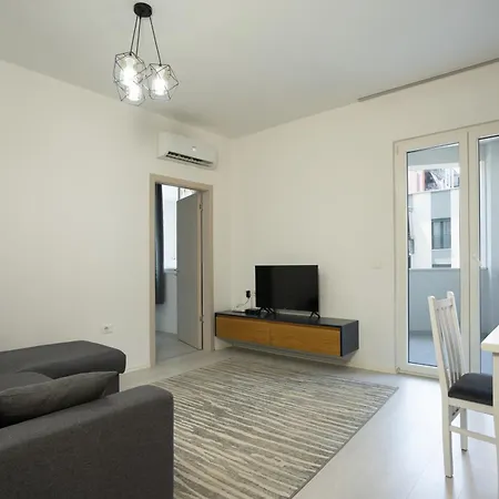 Maisonnova Deluxe 2 * Tirana